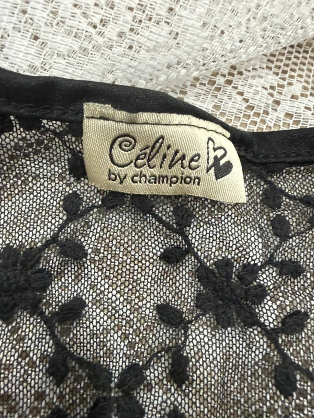 black lace shirt - Picture 3 of 3